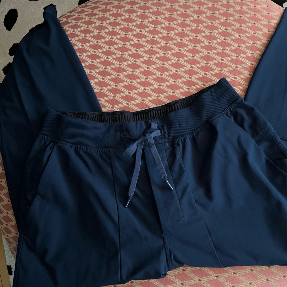 Men’s Lululemon Athletica Black Joggers Sz L